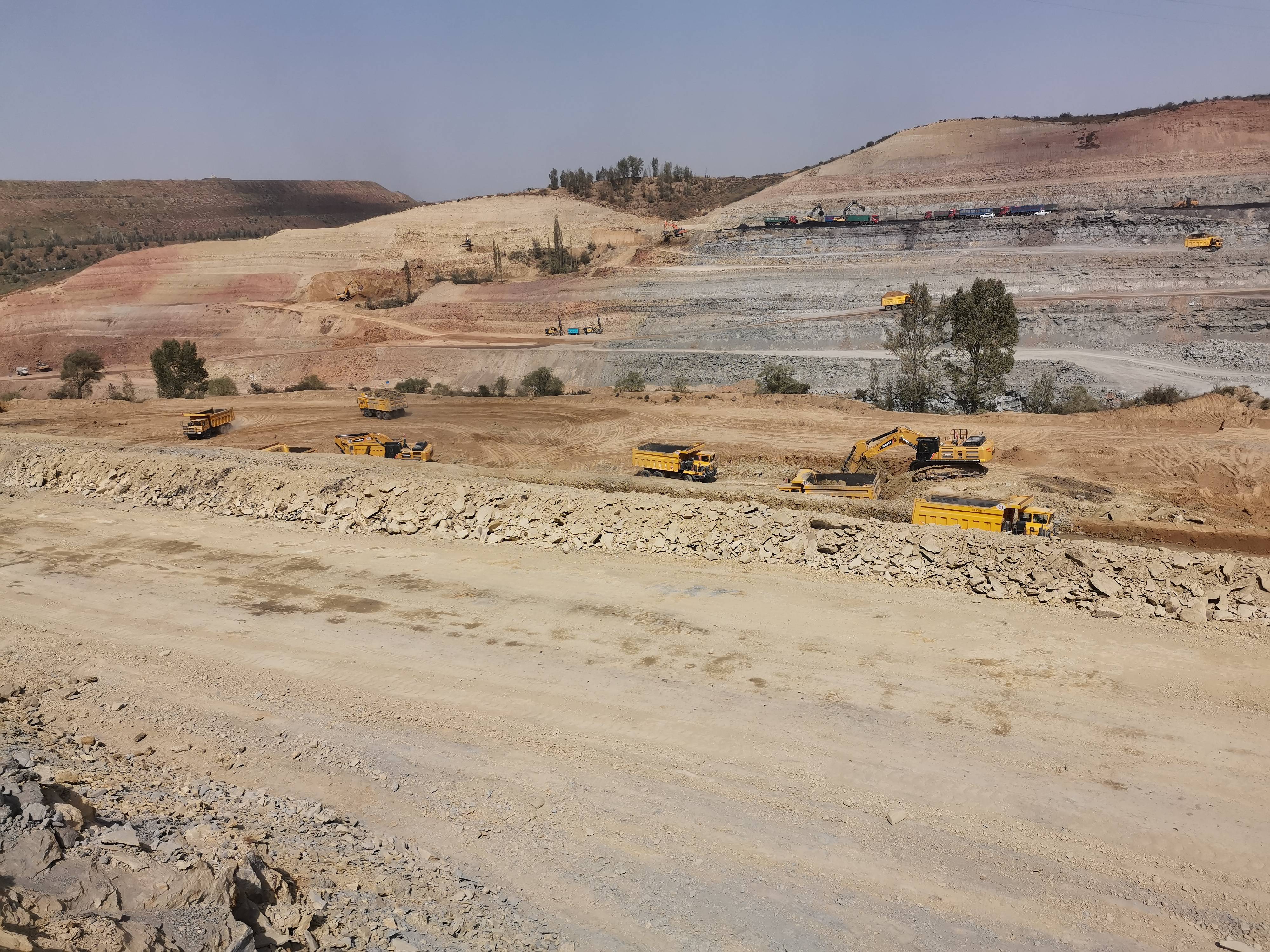 內(nèi)蒙古萬(wàn)創(chuàng)元宇建設(shè)工程有限公司