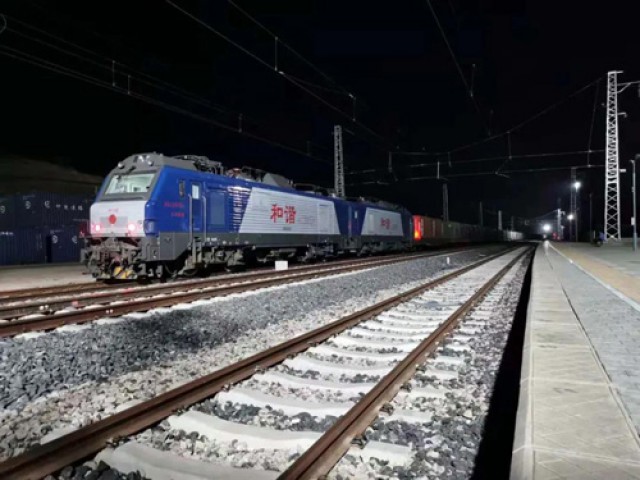 萬創(chuàng)集團(tuán)“紅進(jìn)塔集運(yùn)站—唐山港”海鐵聯(lián)運(yùn)班列成功開通