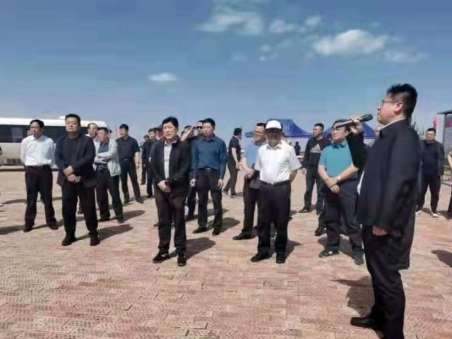 旗綠色礦山建設(shè)及礦區(qū)環(huán)境綜合整治現(xiàn)場(chǎng)觀摩會(huì)觀摩團(tuán)到物華煤礦現(xiàn)場(chǎng)觀摩