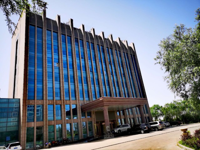 萬創(chuàng)礦業(yè)公司進(jìn)駐阿拉善