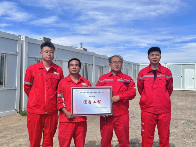 萬創(chuàng)集團額濟納旗達溫諾爾區(qū)塊時頻電磁勘探項目完美收官