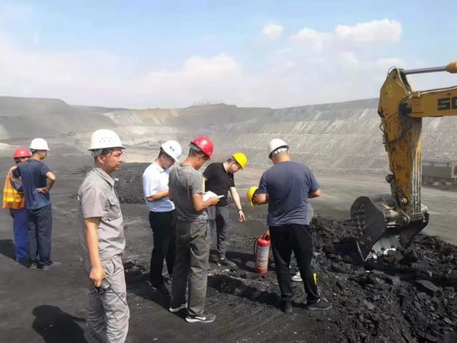 繃緊安全弦 把好節(jié)前關(guān) | 萬創(chuàng)集團(tuán)開展國慶節(jié)前安全大檢查