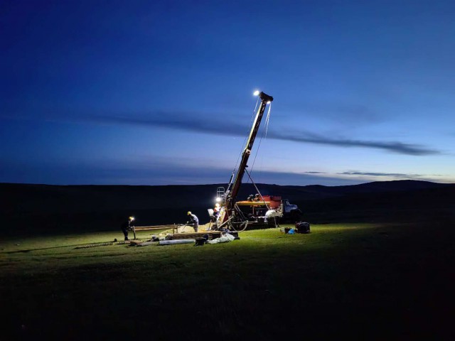 開拓者（二）| 冰與火的淬煉——探礦人的技術(shù)攻堅與生存挑戰(zhàn)